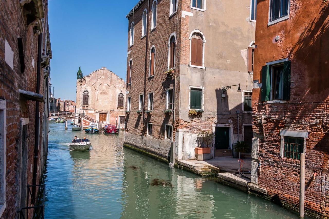 Vivaldi Apartment