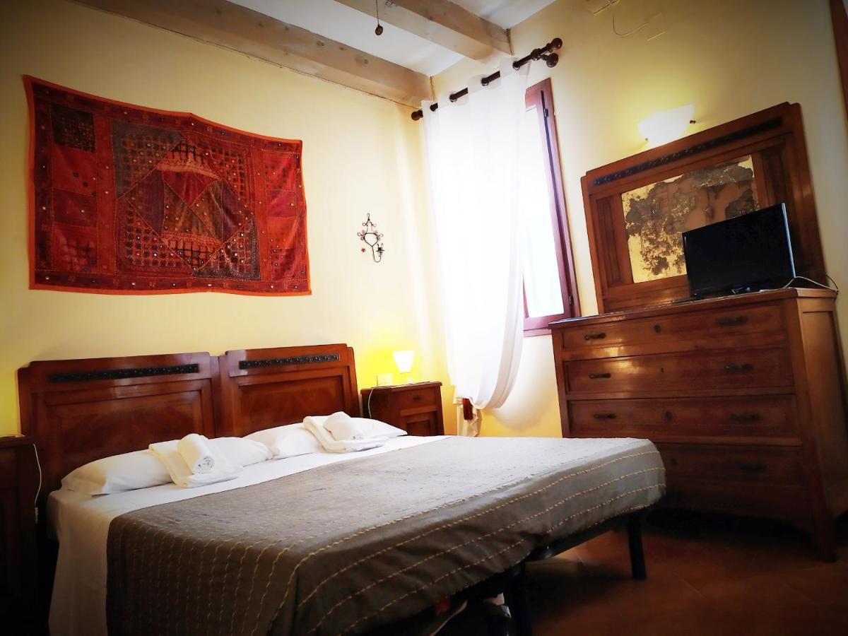 1964 Bed & Breakfast Venice