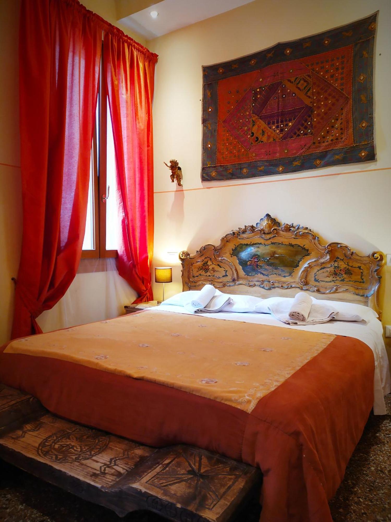 1964 Bed & Breakfast Venice