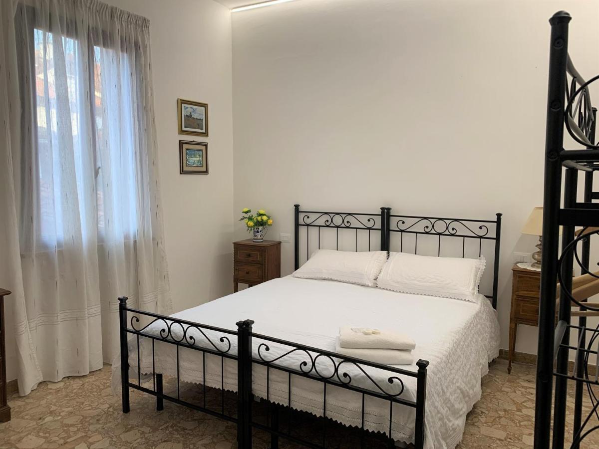 Martina's Guest house 3*