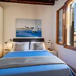 Sea To Sky Apartments By Wonderful Italy
