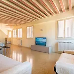 Ca\' Dei Mercanti