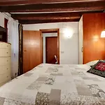 Leo Apartment Loc-03081