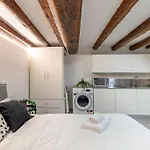 Longa Studio By Welc