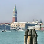 Queen House Venezia
