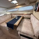 The Boat Experience Hotel Galleggiante In Barca