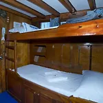 Venezia Boat & Breakfast Caicco Freedom