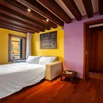 Ca\'Pedrocchi By Bricola Apartments