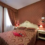 Hotel Mignon