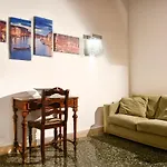 Santa Maria Formosa Apartments