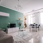 Palazzina Bandiera E Moro
