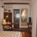 Henry\'S Heaven Apartment