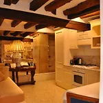 Henry\'S Heaven Apartment