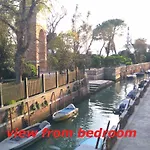 Susy Biennale Apartment - Canal View And Garden