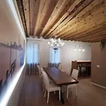 Deluxe 3 Bedroom Flat In Rialto