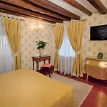 Hotel Palazzo Stern