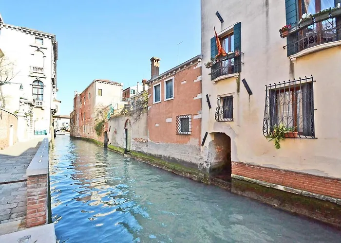 San Barnaba On The Canal