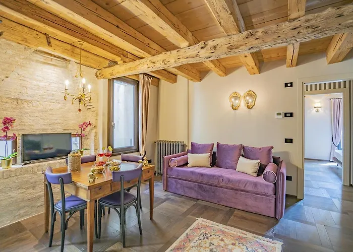 Corte Rubbi 8 Luxury Two-Bedroom Apartment -Dimora Italia -