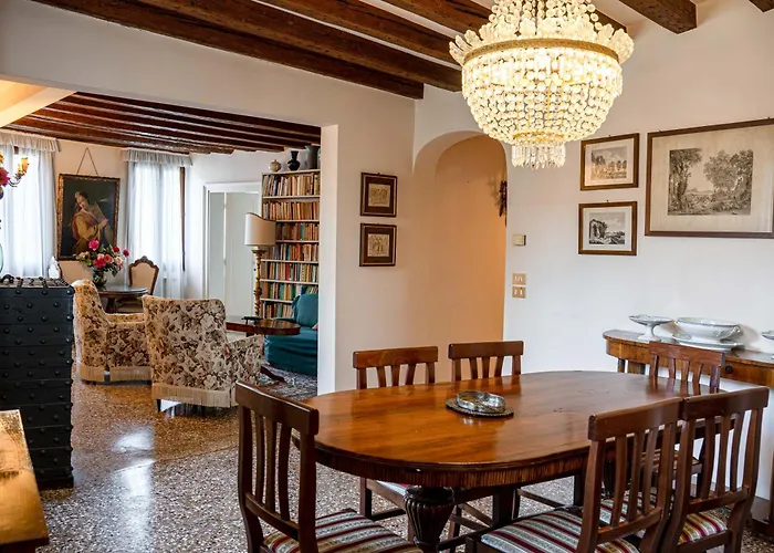 Gorgeous Apartment Behind St.Mark Square
