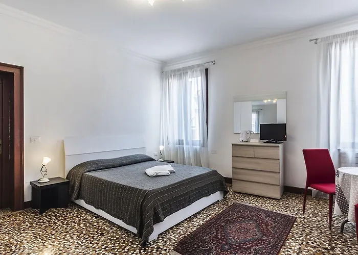 Ca Fenice Rooms