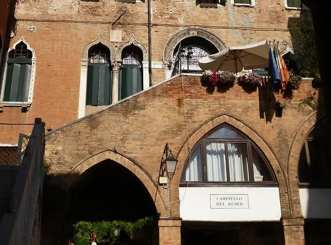 Palazzo Lion Morosini