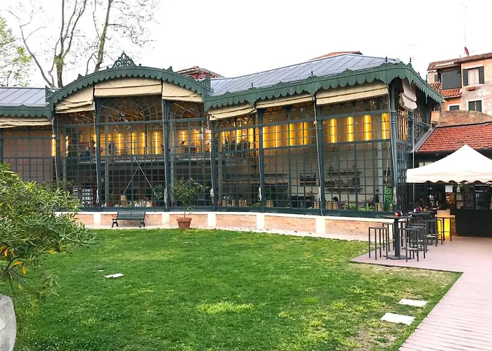 Maison Valentina