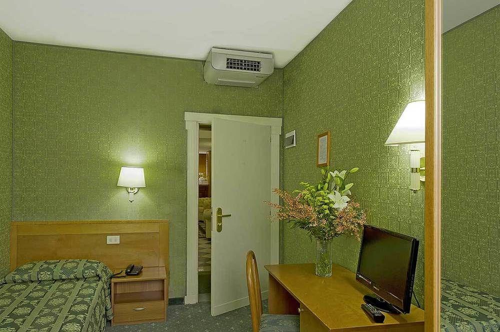 Spagna Hotel 3*