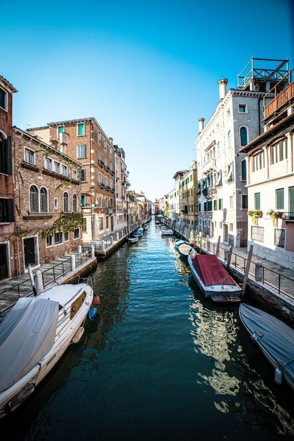 Apartment Salute Canal View