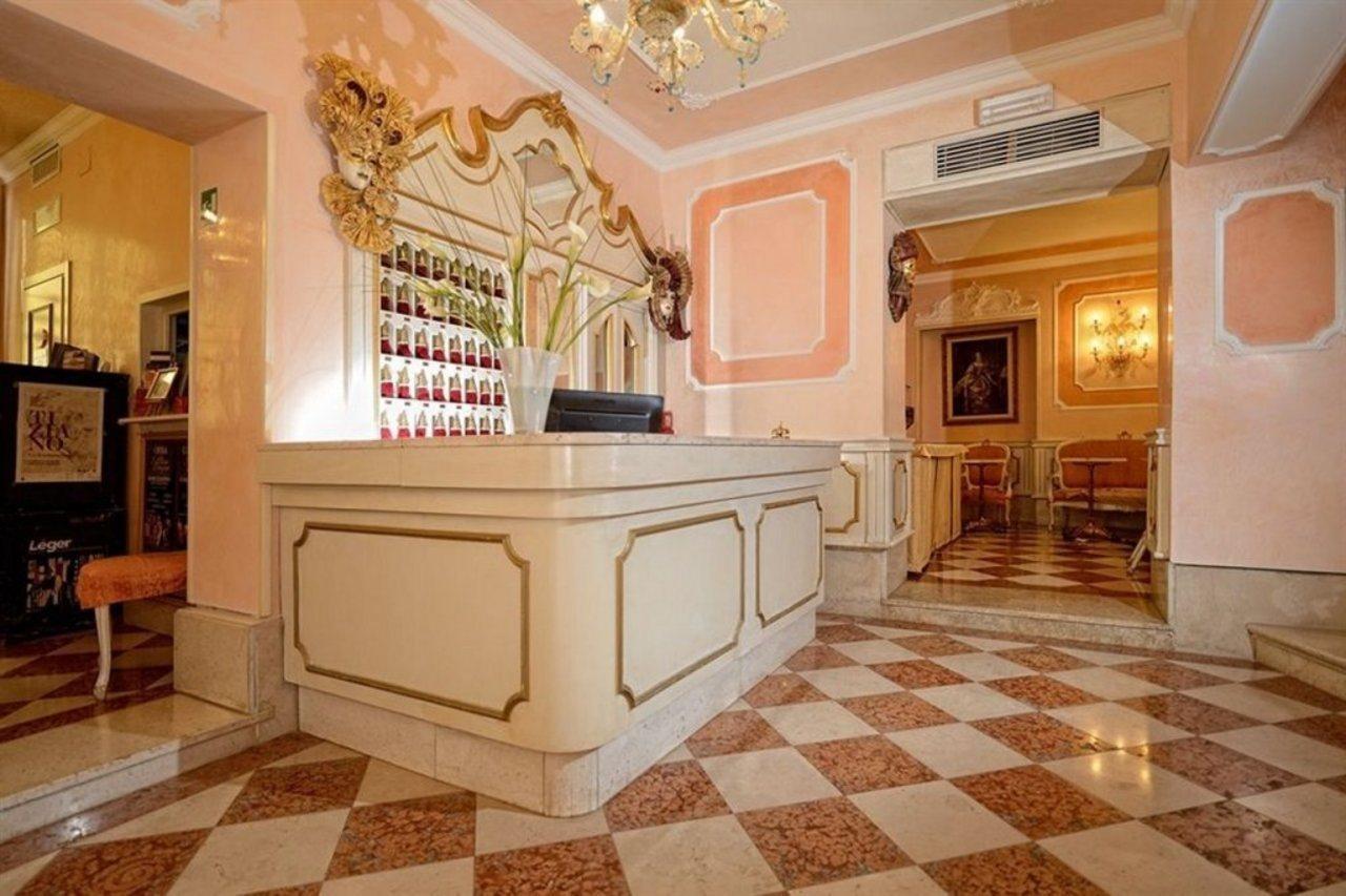Roulette 3 Hotel
