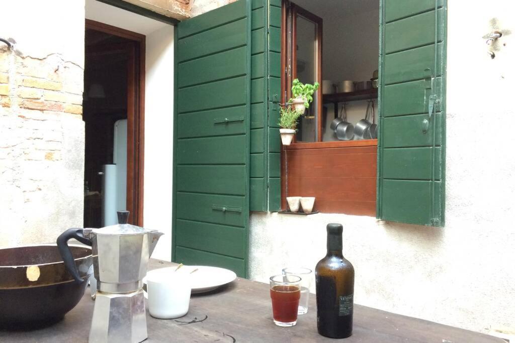 Il Buco Della Suora *