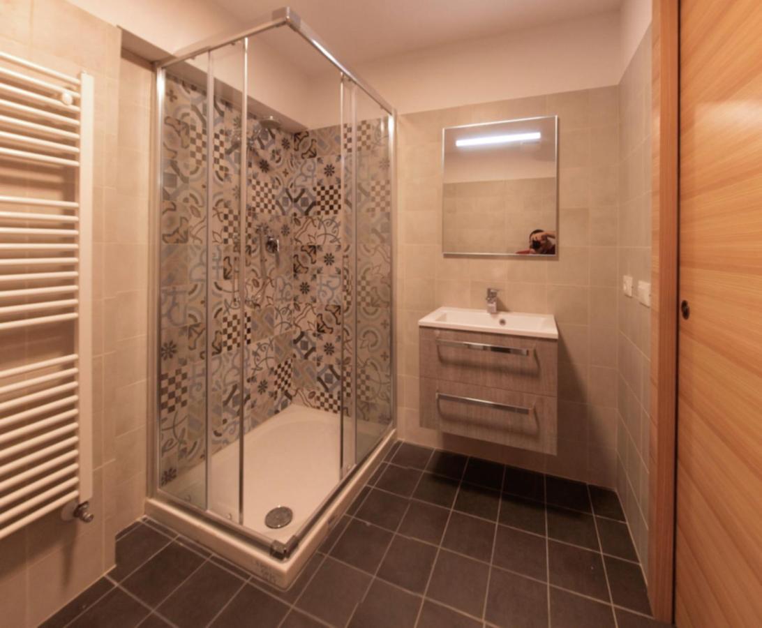 Vit Apartment