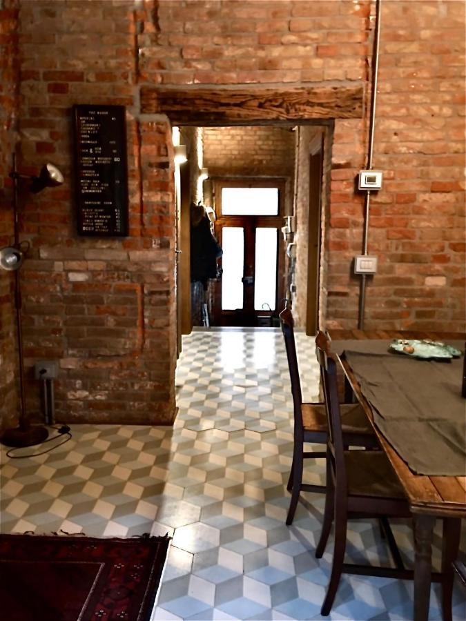 Il Buco Della Suora *