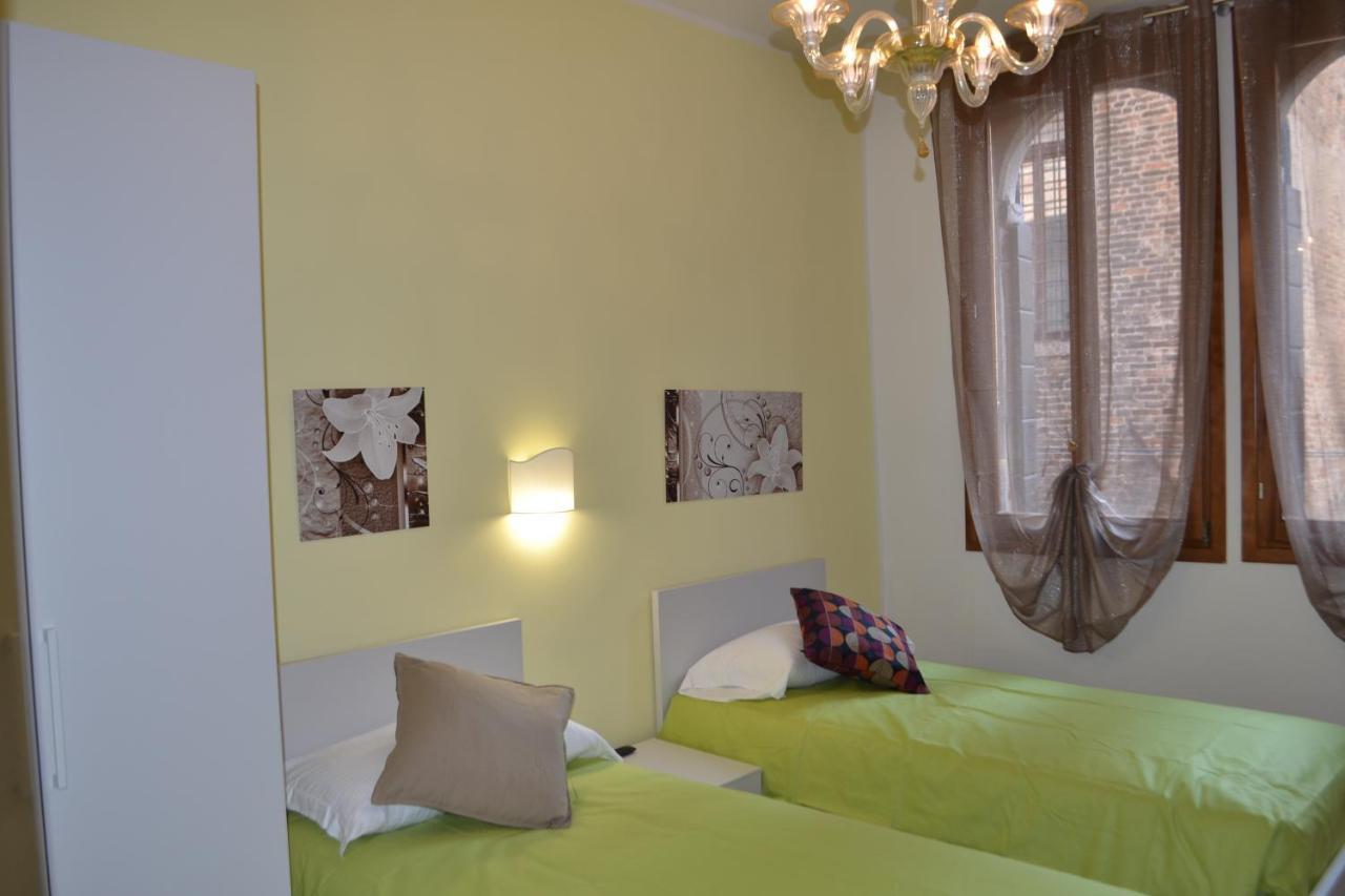 Ca' Bacio Della Luna Apartment Venice