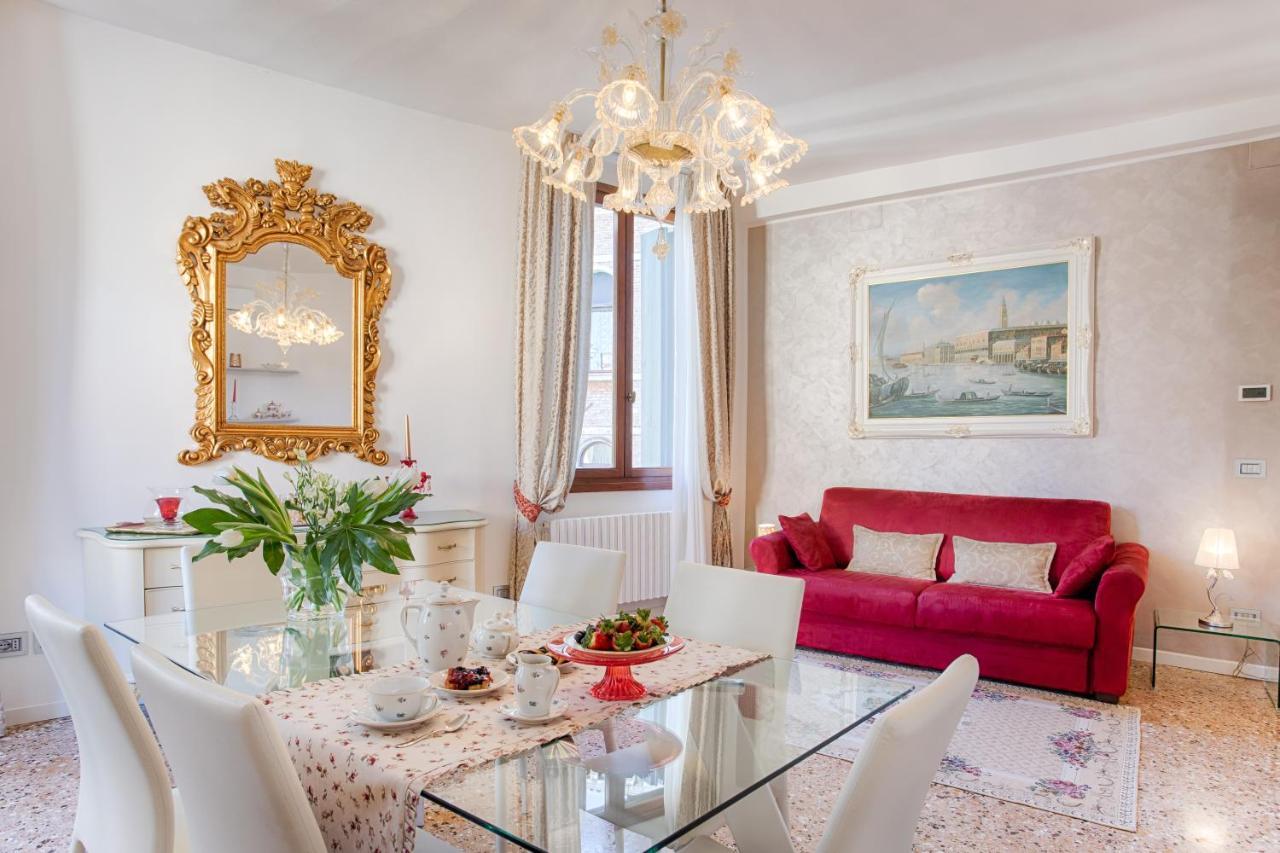 Perla * Venice