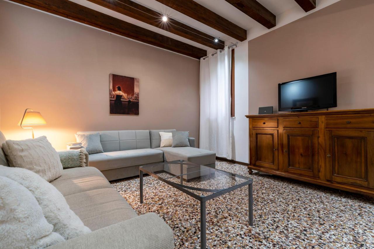 San Marco - 2 Bedrooms With Lift Apartment Venice