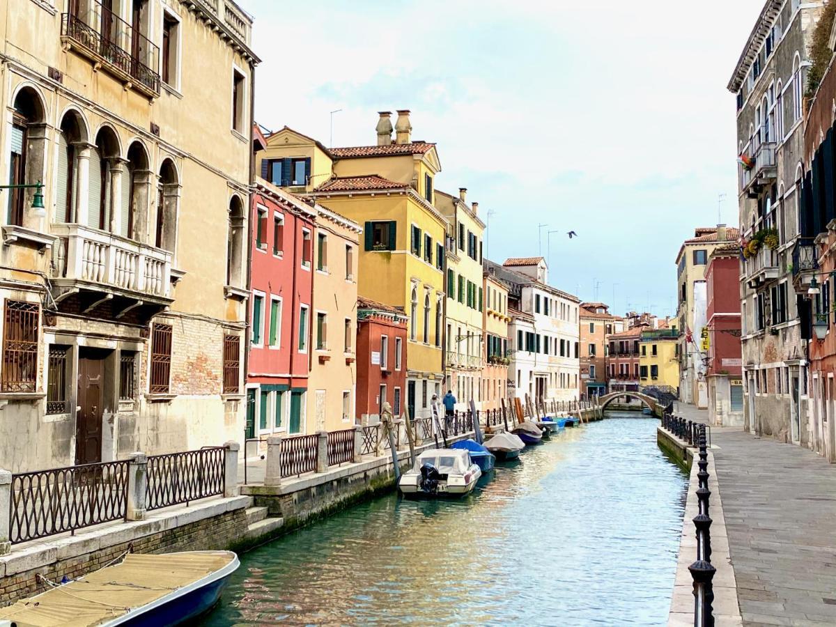 Casa Anna - Elegance - Brightness - Canal View * Venezia
