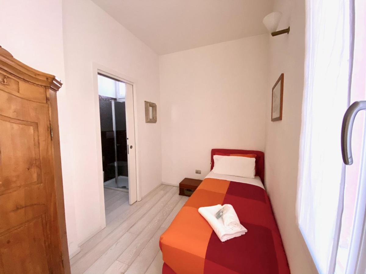 Casa Anna - Elegance - Brightness - Canal View Venezia