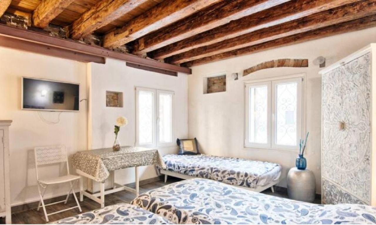 Cadeau * Venice