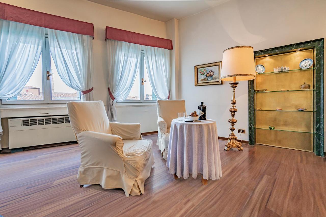 Apartment Ca' Del Mercante Grand Canal Venice
