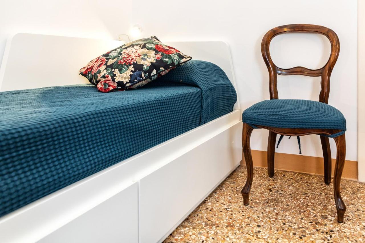 Apartment S04-san Pantalon *