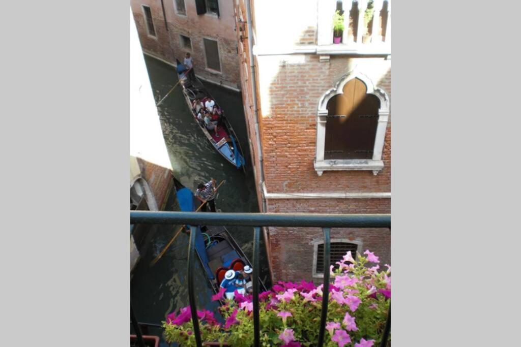 Leoncini With A Wonderful Canal View Appartamento