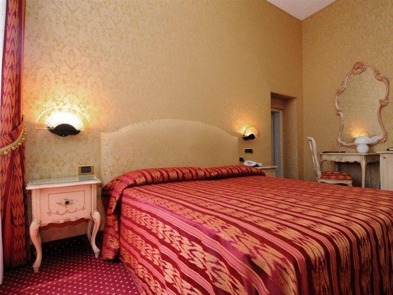 Hotel Castello 3*