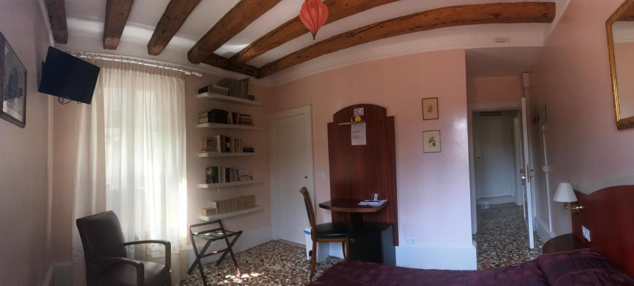 Bed & Breakfast A Le Boteghe 2*
