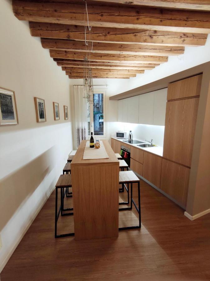 Apartment Deluxe 3 Bedroom Flat In Rialto *