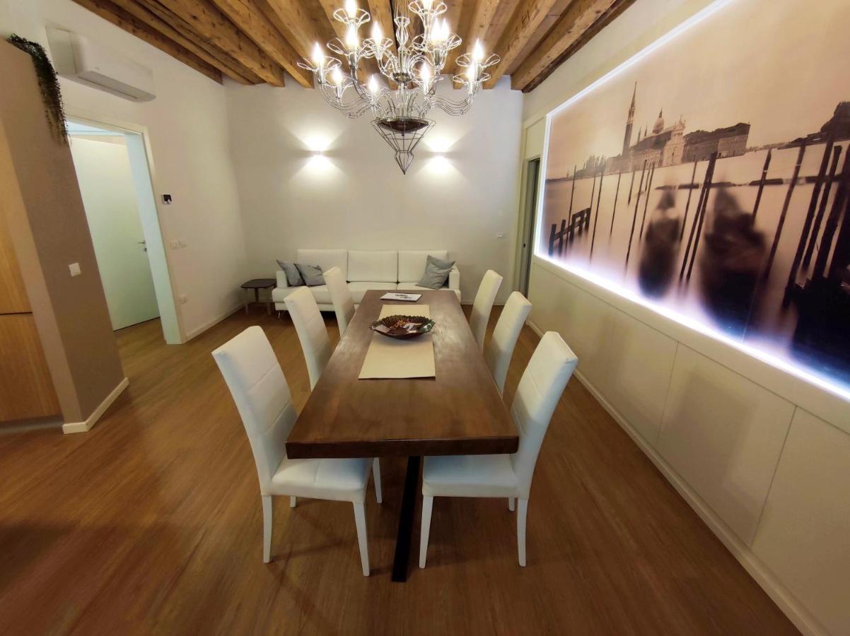 Apartment Deluxe 3 Bedroom Flat In Rialto Venice