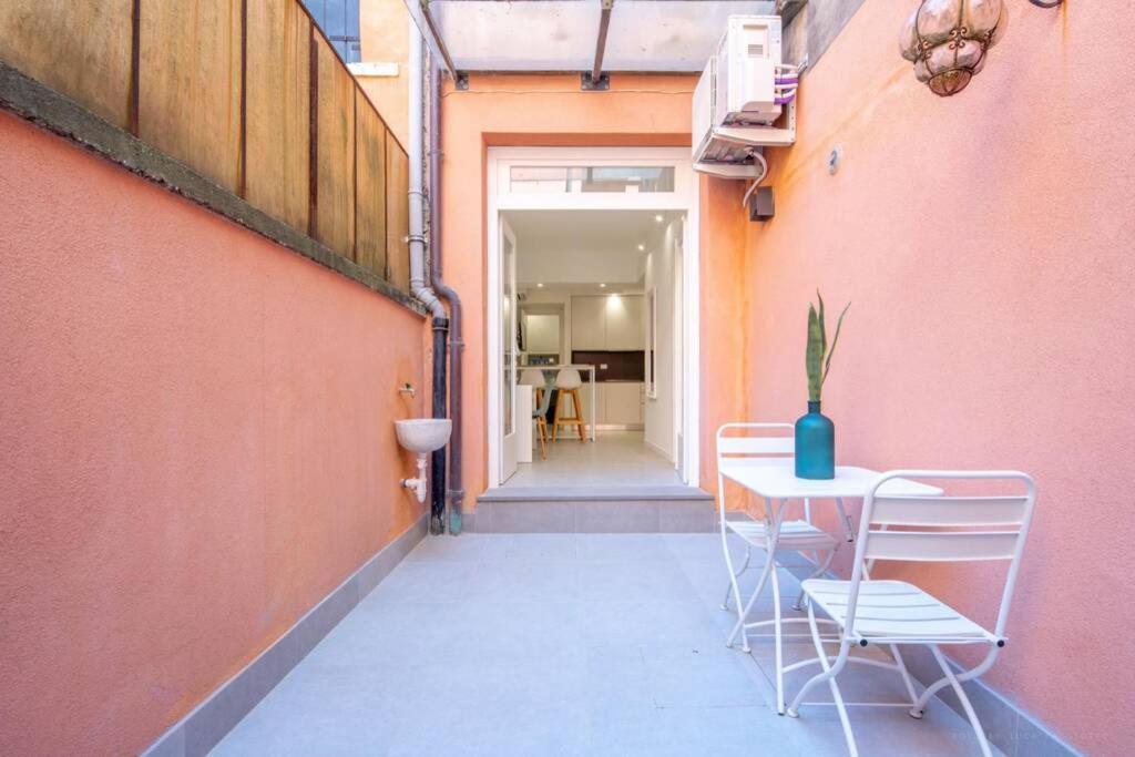 Apartment Ormesini Courtyard