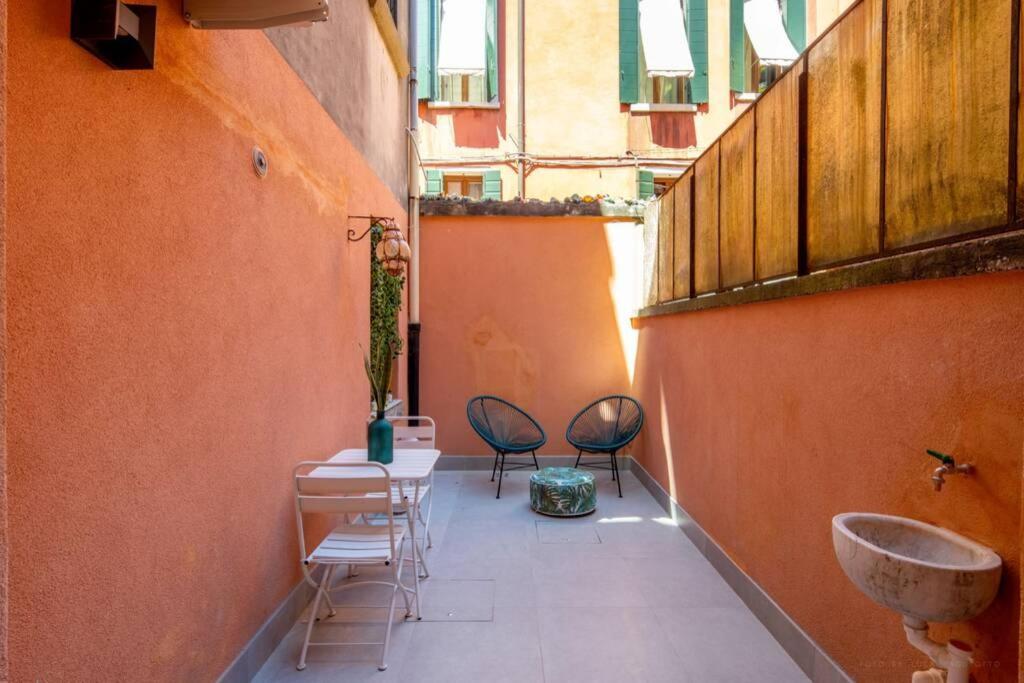 Ormesini Courtyard