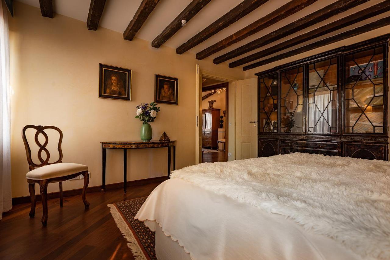 Apartment Penthouse With Rooftop Terrace And 360 Views Of - Venice5th Venice