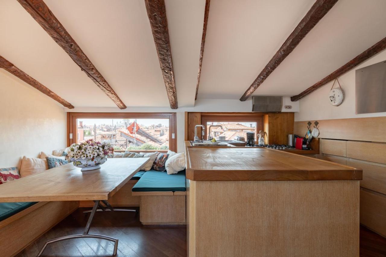Apartment Penthouse With Rooftop Terrace And 360 Views Of - Venice5th Venice