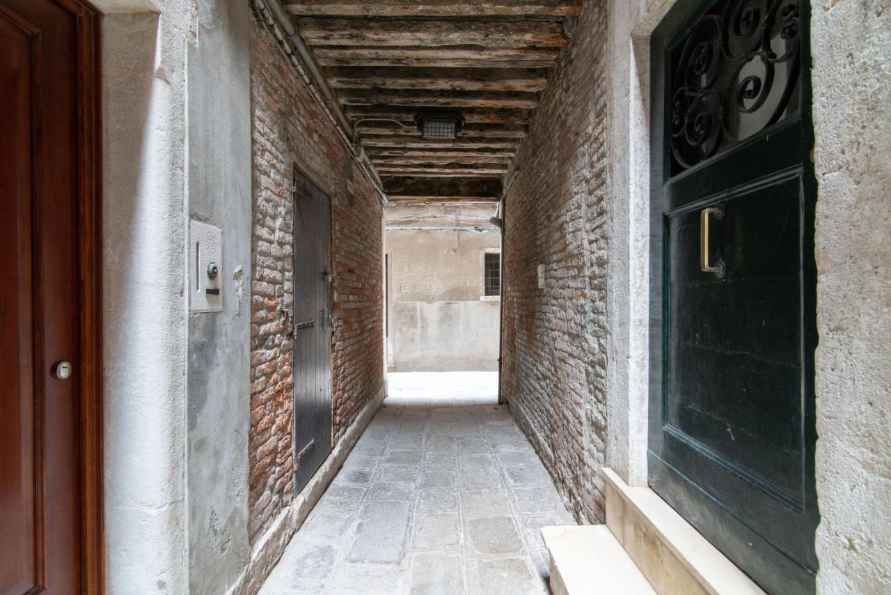 Penthouse With Rooftop Terrace And 360 Views Of - Venice5th Venice